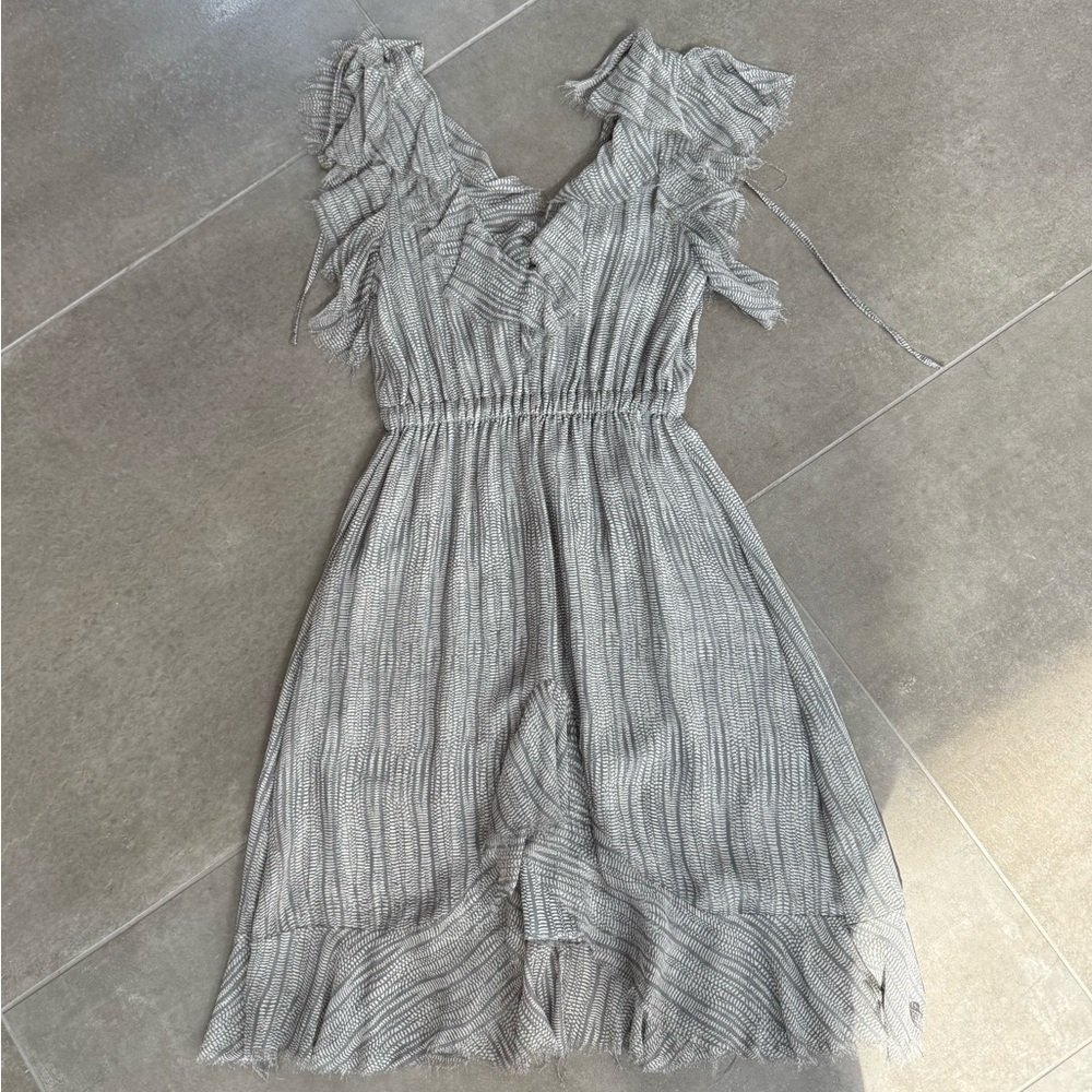 L’AGENCE 100% silk Gray Ruffled Dress